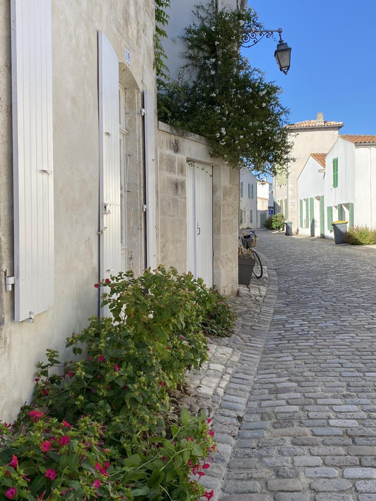 Les Remparts Apartamento Saint-Martin-de-Ré Exterior foto